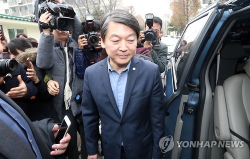 차량 탑승하는 안철수 전 대표