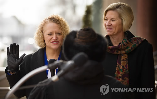 모르몬 `성지' 美 솔트레이크서 첫 레즈비언 시장 취임