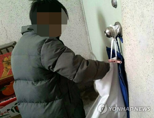 소두증 앓는 10살 소년, 독거노인 도시락 배달