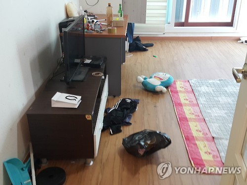 가출 청소년 숙식 제공하며 앵벌이 사기