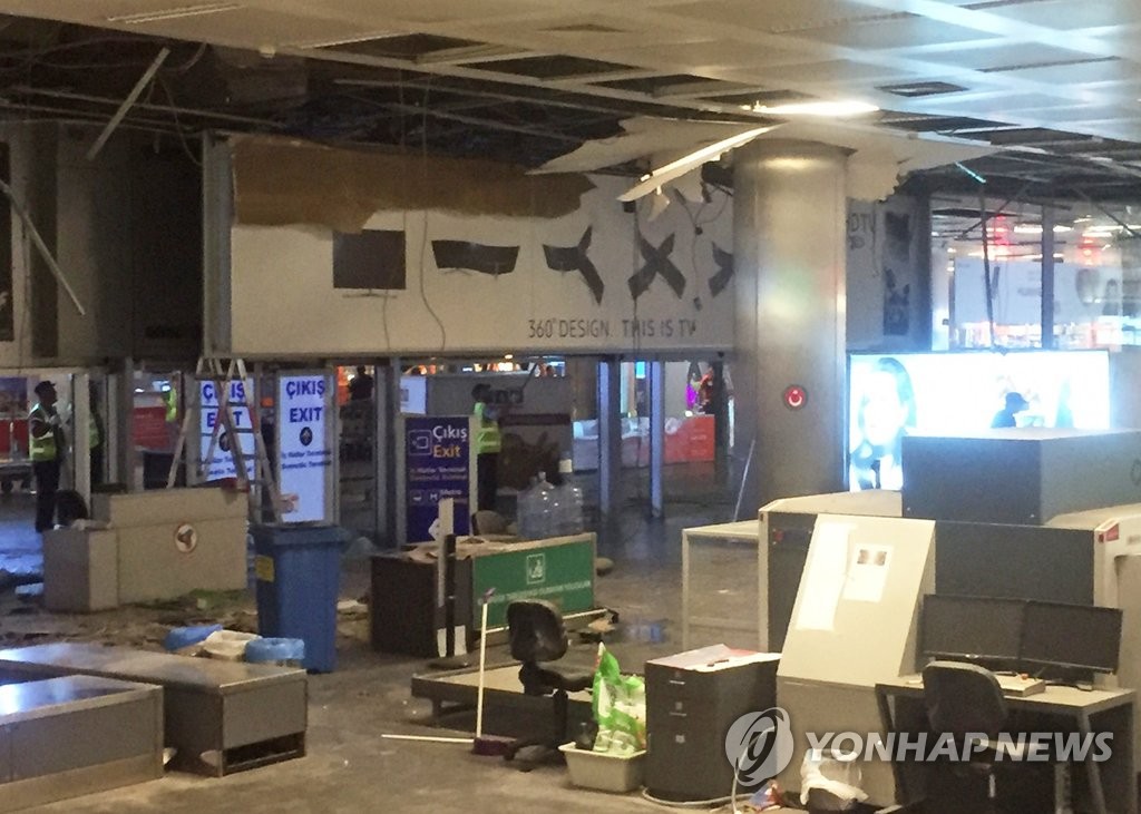 이스탄불 공항의 참혹한 테러 현장