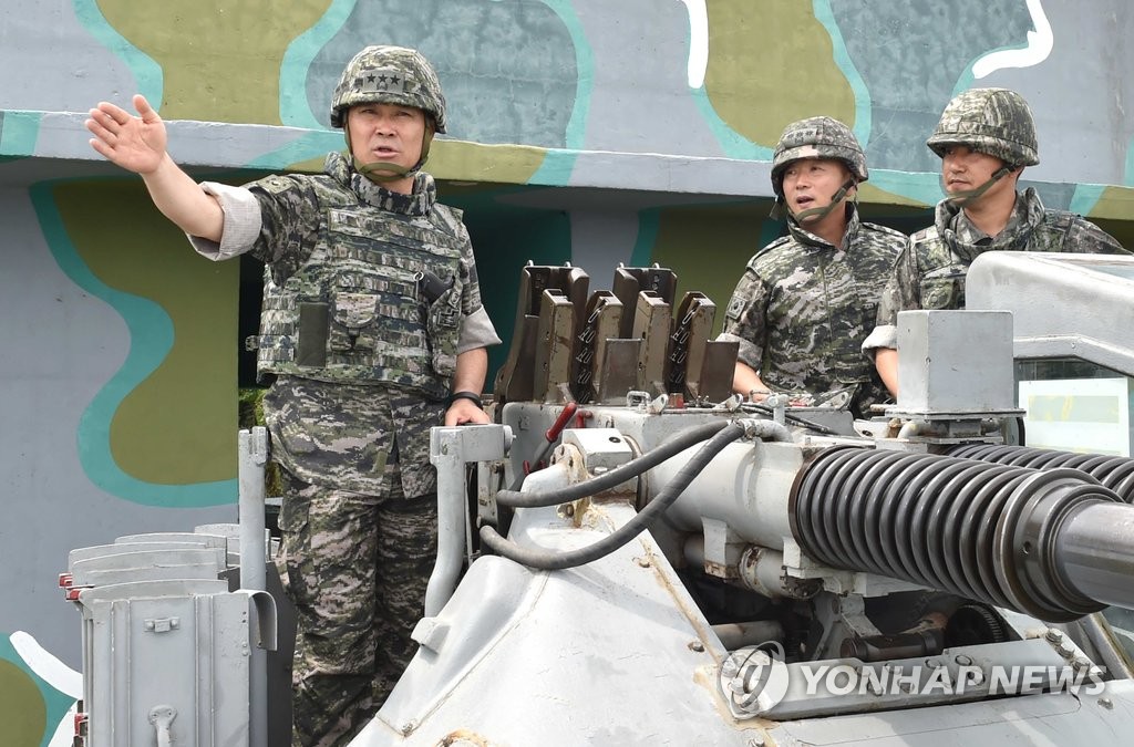 작전대비태세 점검하는 이상훈 해병대사령관