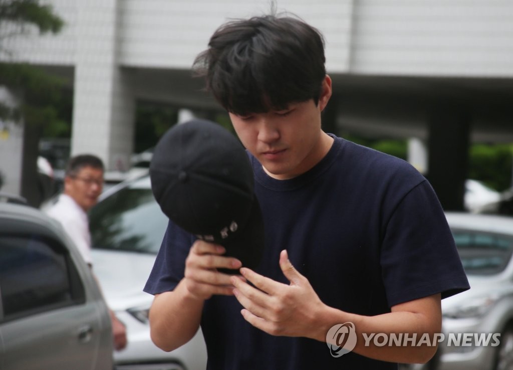 법정 향하는 이태양