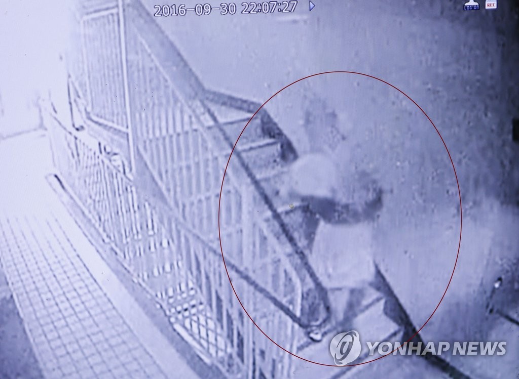 6살 딸 살해 뒤 불 태운 혐의로 양부모 긴급체포