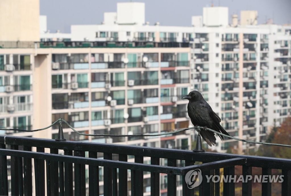 청약규제 직격탄 맞은 서울 주택시장…반응은 제각각 - 1