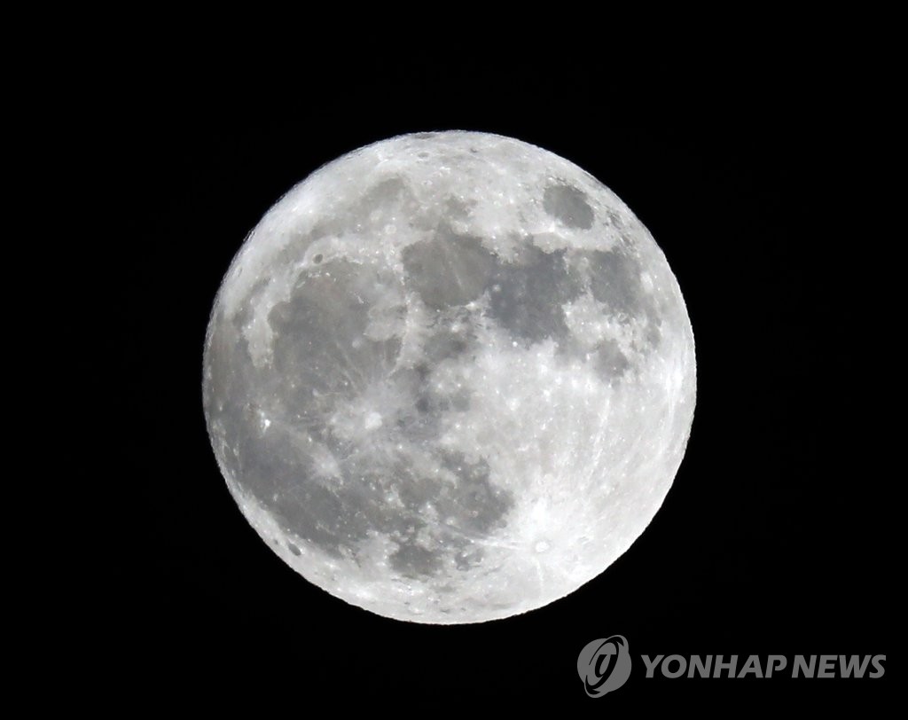 달의 고장 강릉에 뜬 슈퍼문