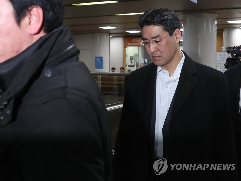 '가습기살균제 책임' 존 리 무죄