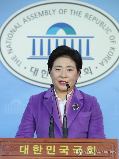 현안 브리핑하는 국민의당 고연호 대변인