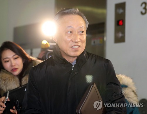 특검 출석하는 박준우 전 청와대 정무수석