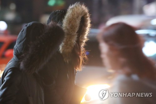 추위 속 시내 모습