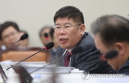 의사진행발언하는 김경진 의원