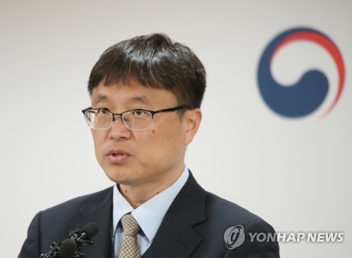 브리핑 하는 이철조 단장