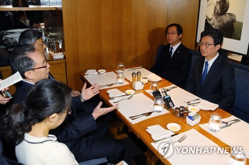 유승민, 우다웨이와 조찬