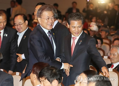 文 "장애인 등급제 폐지·권리보장법 제정"…장애인정책 발표 - 2
