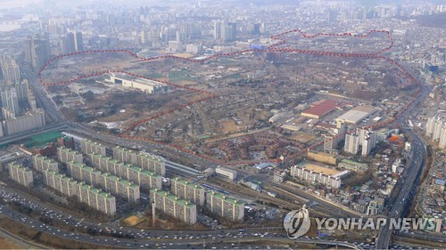 남동쪽에서 바라본 용산 미군기지