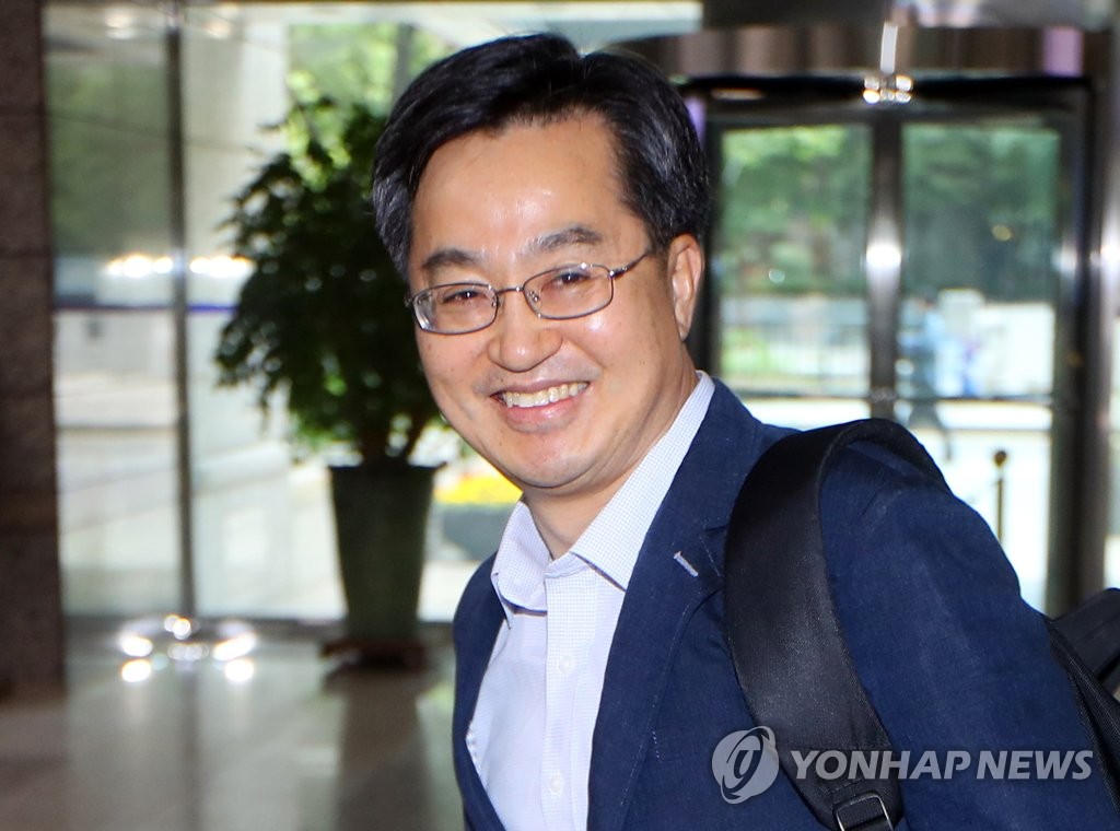 인사청문회 하루 앞둔 김동연 경제부총리 후보자