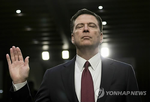 증언대에 선 코미 前 FBI국장