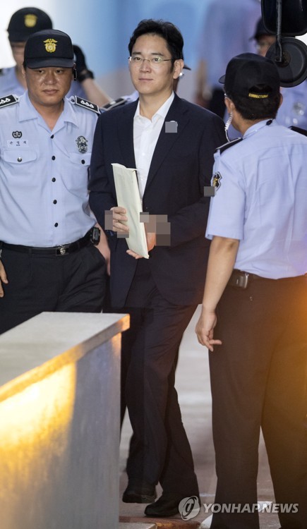 법정 향하는 이재용