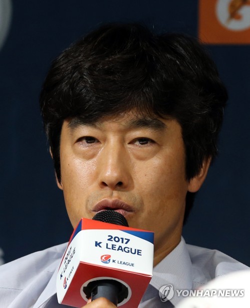 라이벌 대결 각오 밝히는 서정원 감독
