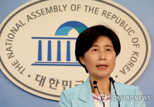 더불어민주당 백혜련 대변인