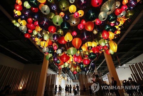 광주디자인비엔날레 '불 밝히다'