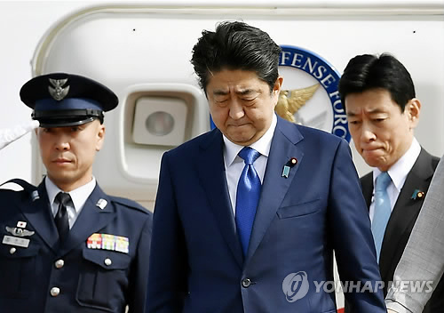 아베, 내달 22일 총선 방침