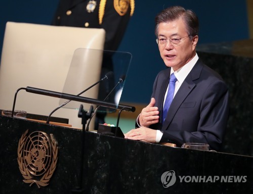 문 대통령 '평창, 평화의 빛을 밝히는 또 하나의 촛불 되길 염원'
