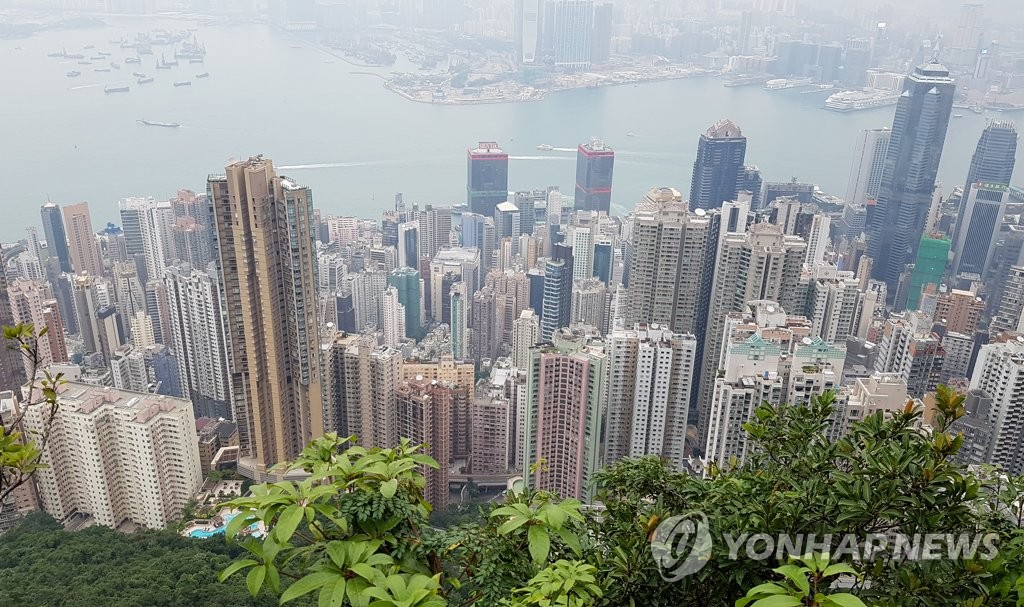 빅토리아 언덕에서 내려다본 홍콩의 아파트촌