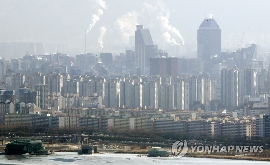 '융단폭격식' 재건축 규제…서울 아파트값 상승폭 줄어