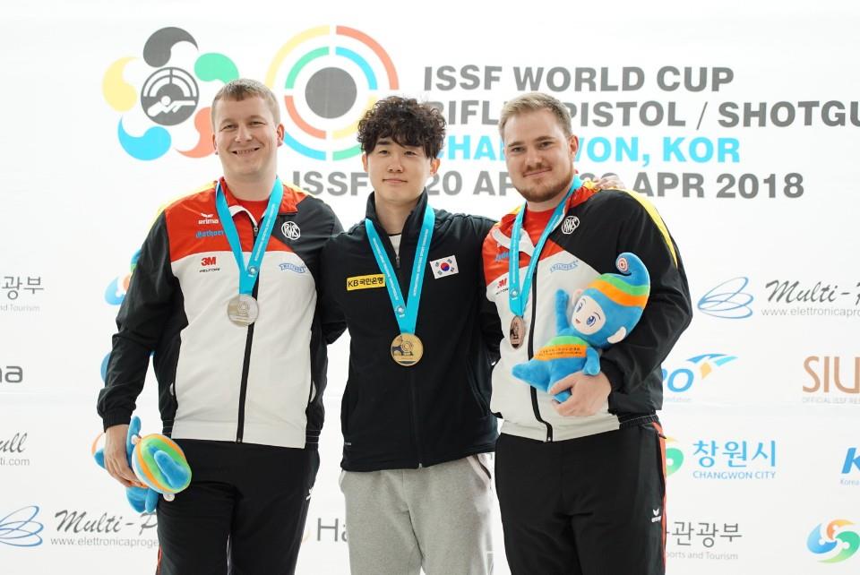 김준홍, 남자 25ｍ 속사권총 세계신기록으로 월드컵 우승