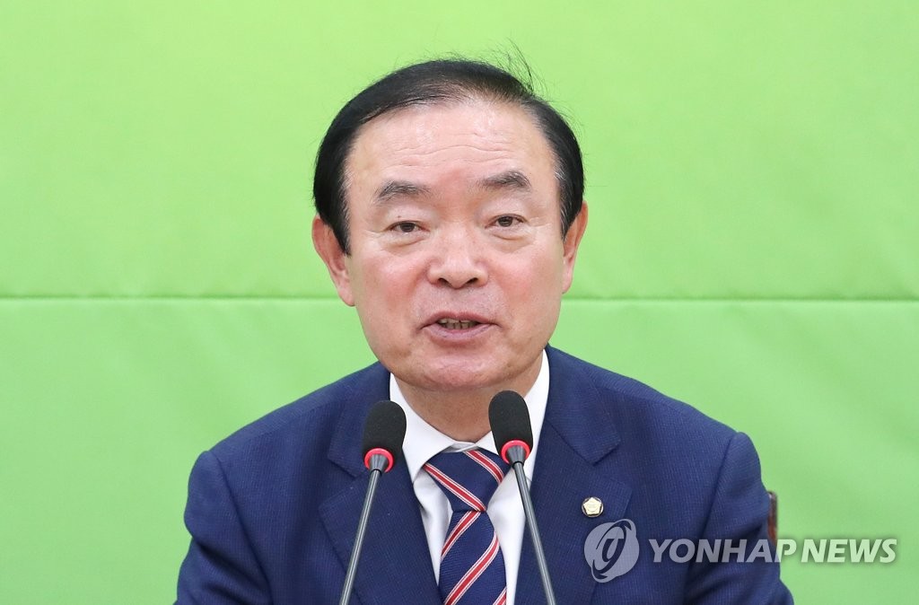 발언하는 장병완