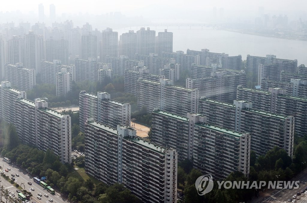 2분기 전국 아파트값, 5년만에 최대폭 하락…서울은 올라 - 1