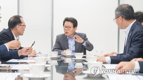 김광수 NH농협금융지주 회장, 영업점 현장경영 시작