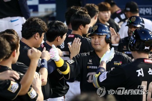 NC 박석민, 11년 연속 두 자릿수 홈런