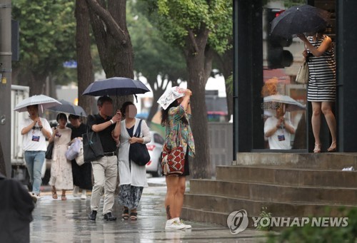 더위 식혀주는 단비