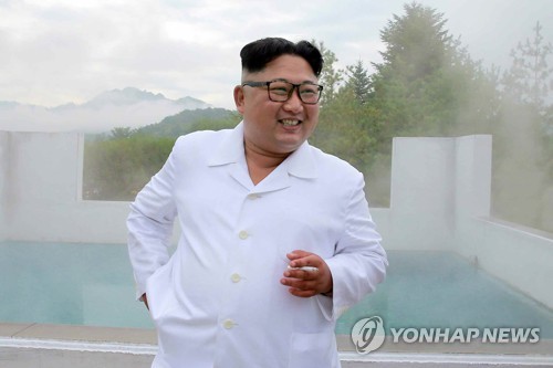 北김정은, 평안남도 양덕군 온천지구 시찰