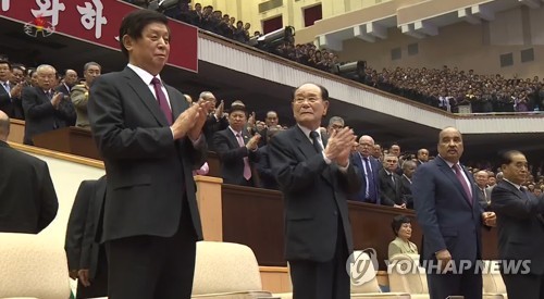 방북한 중국 리잔수, 북한 정권수립일 공연 관람