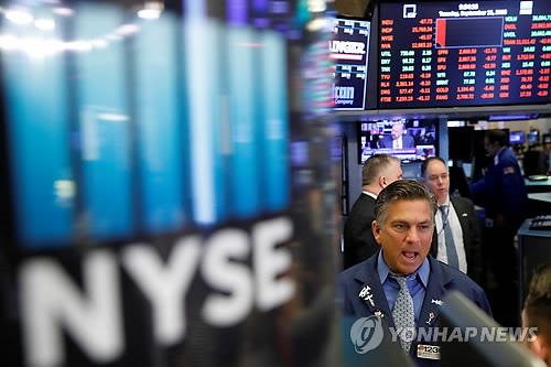 뉴욕증시 무역긴장에도 애플 약진…다우 0.44% ↑