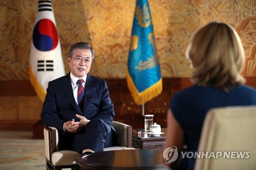 BBC와 인터뷰 하는 문 대통령