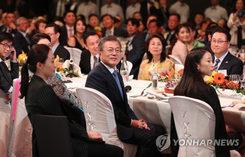 재프랑스 교민들과 함께한 문 대통령