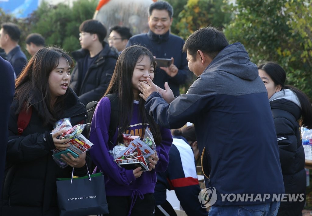 韓国全国で大学入試