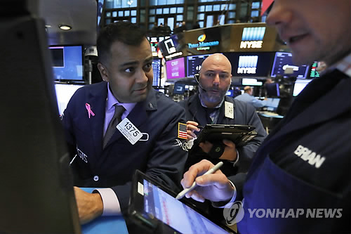 뉴욕증시 英 불안에도 對中 무역협상 기대…다우 0.83% ↑