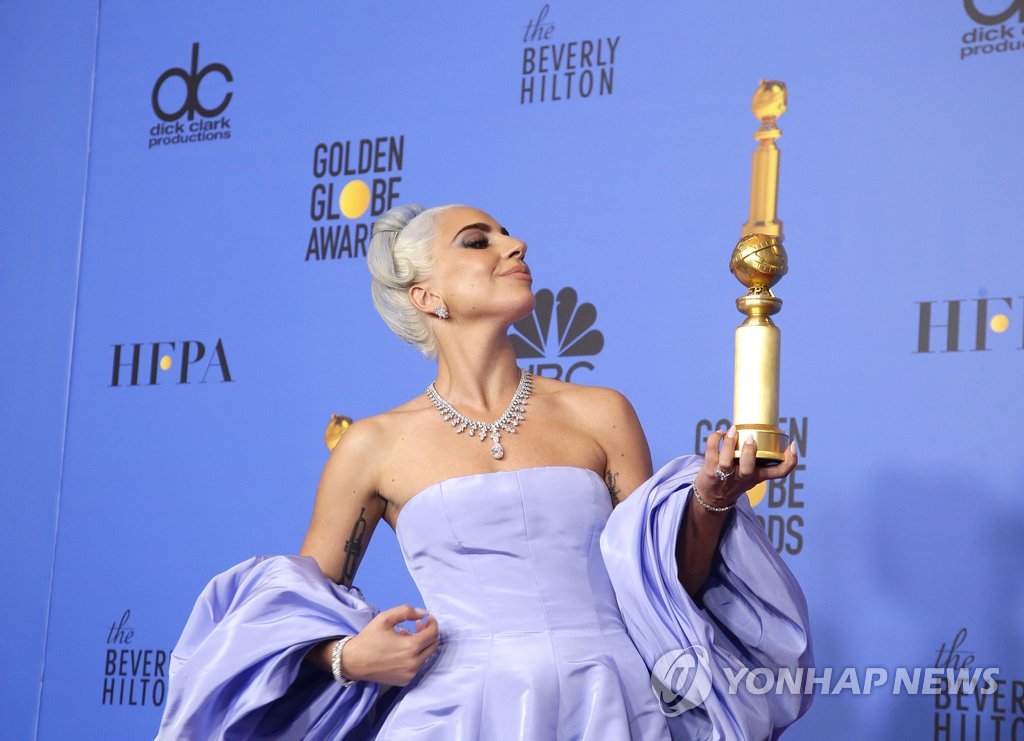 레이디 가가 '2019 골든글로브 주제가상 받았어요'