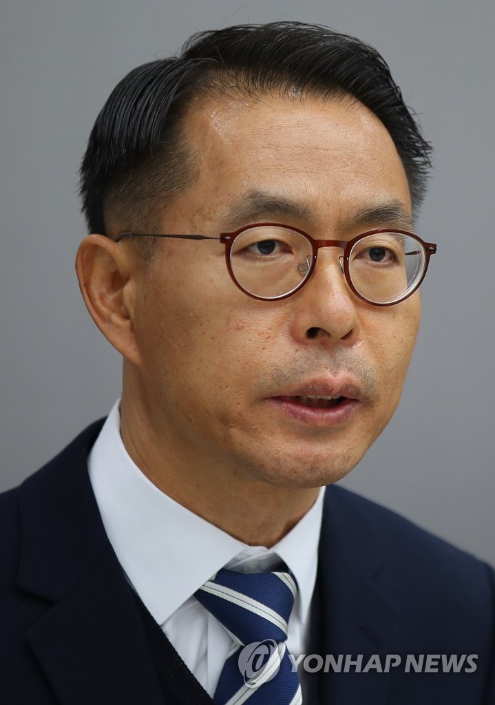 인사말하는 김영규 위원장