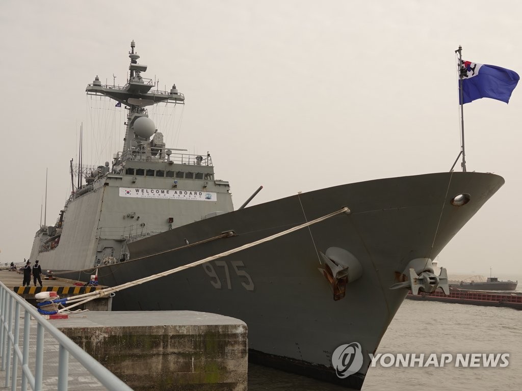 「忠武公李舜臣」が中国入港 「忠武公李舜臣」が中国入港