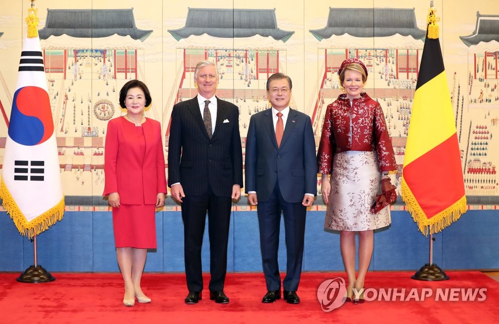 기념촬영하는 한-벨기에 정상