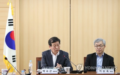 이승욱 이화여대 교수(오른쪽)