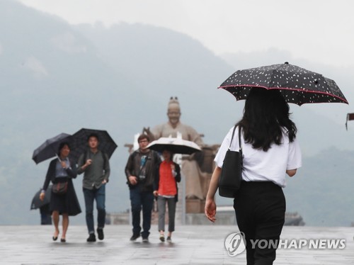 비 내리는 서울