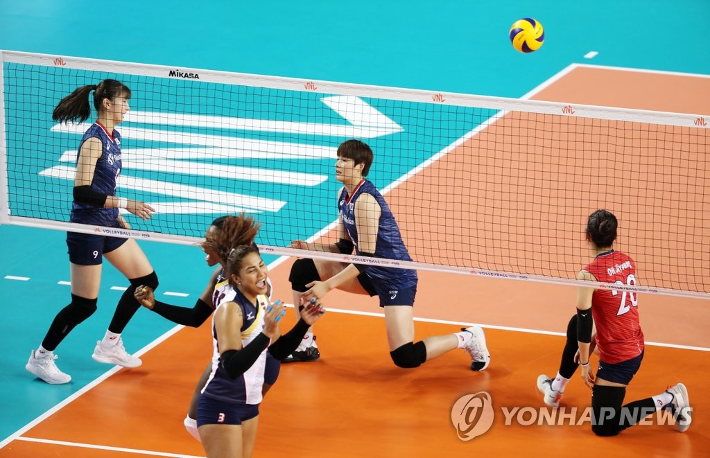 아쉽게 점수 내주는 대한민국