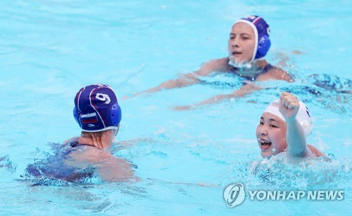 드디어 첫 골이다
